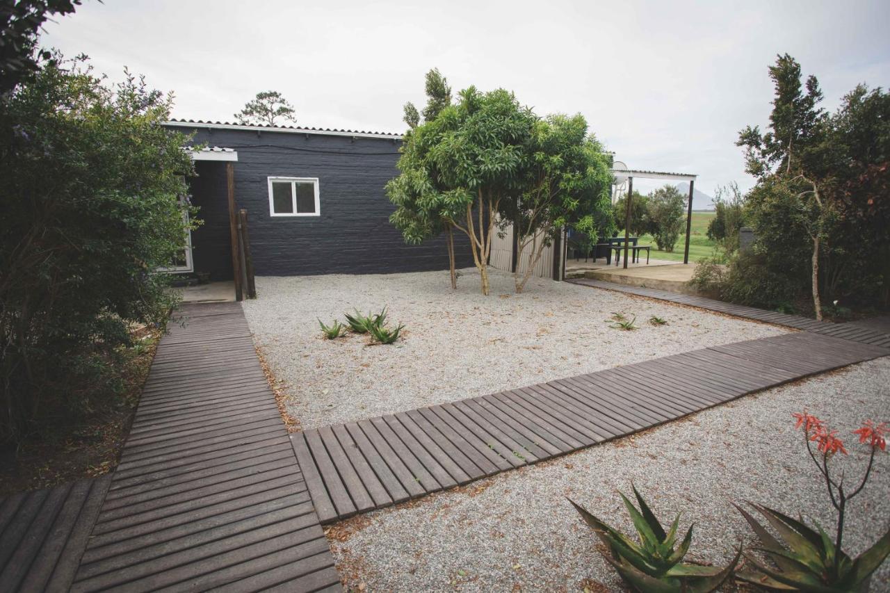 Beyond Urban Cottages Stormsrivier Esterno foto